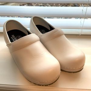 Skechers Soft Toe Work shoe